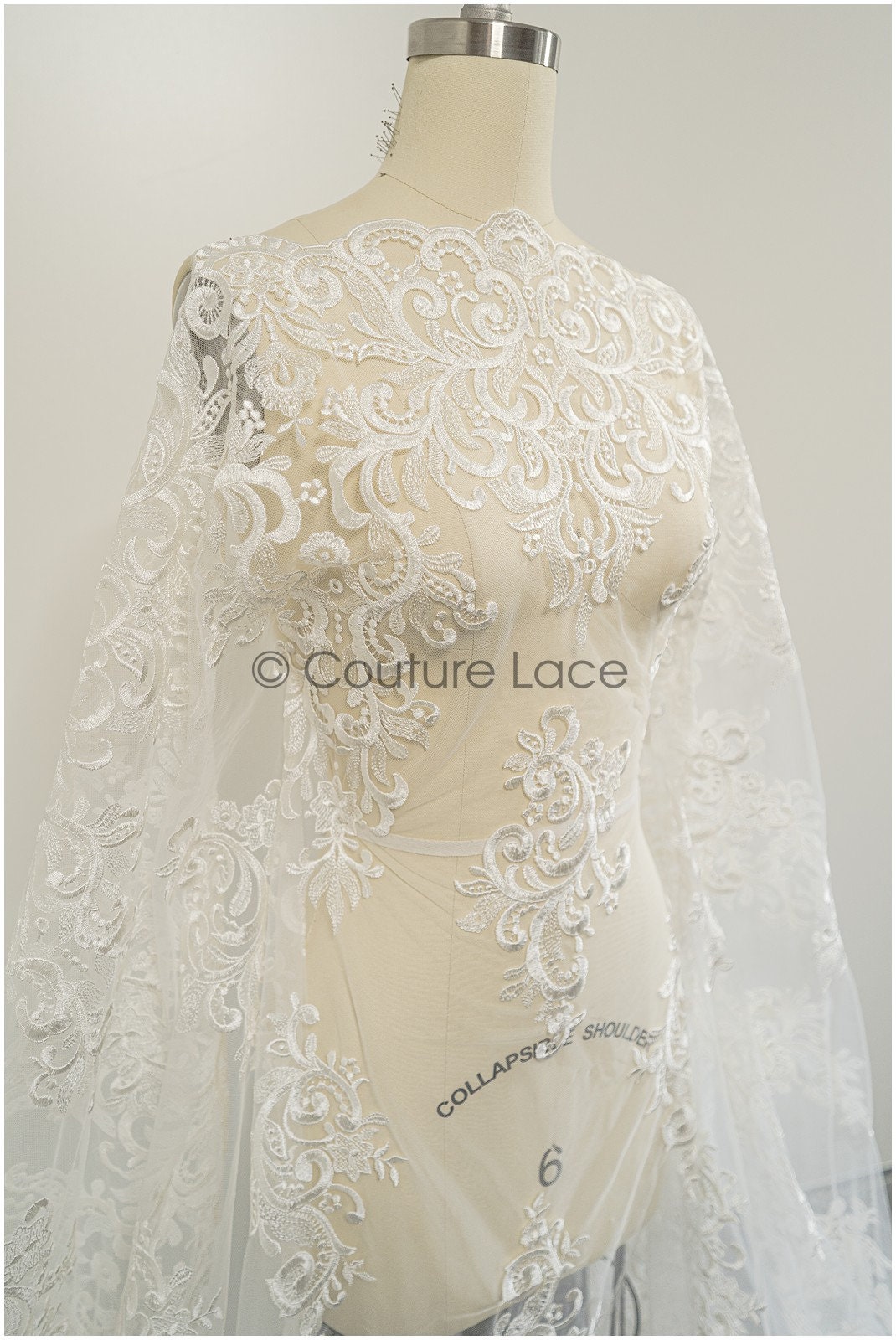 Schwerer bestickter Spitzenstoff/ Brautspitze Off-White/ verschnörkelte Spitze/ Hochzeitskleid Spitze/ Hochzeitsspitze// L21-169B