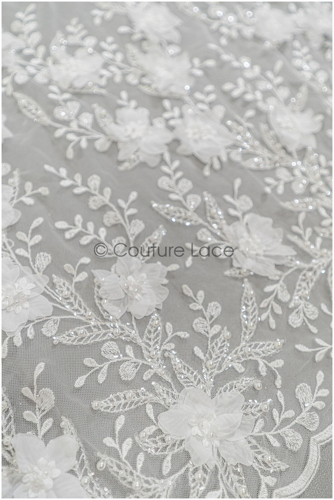 3D Blumen Spitzenstoff Off-White/ Braut Spitzenstoff/ romantischer Spitzenstoff mit 3D Blumen & Perlen/ Hochzeit Spitzenstoff// L21-140N