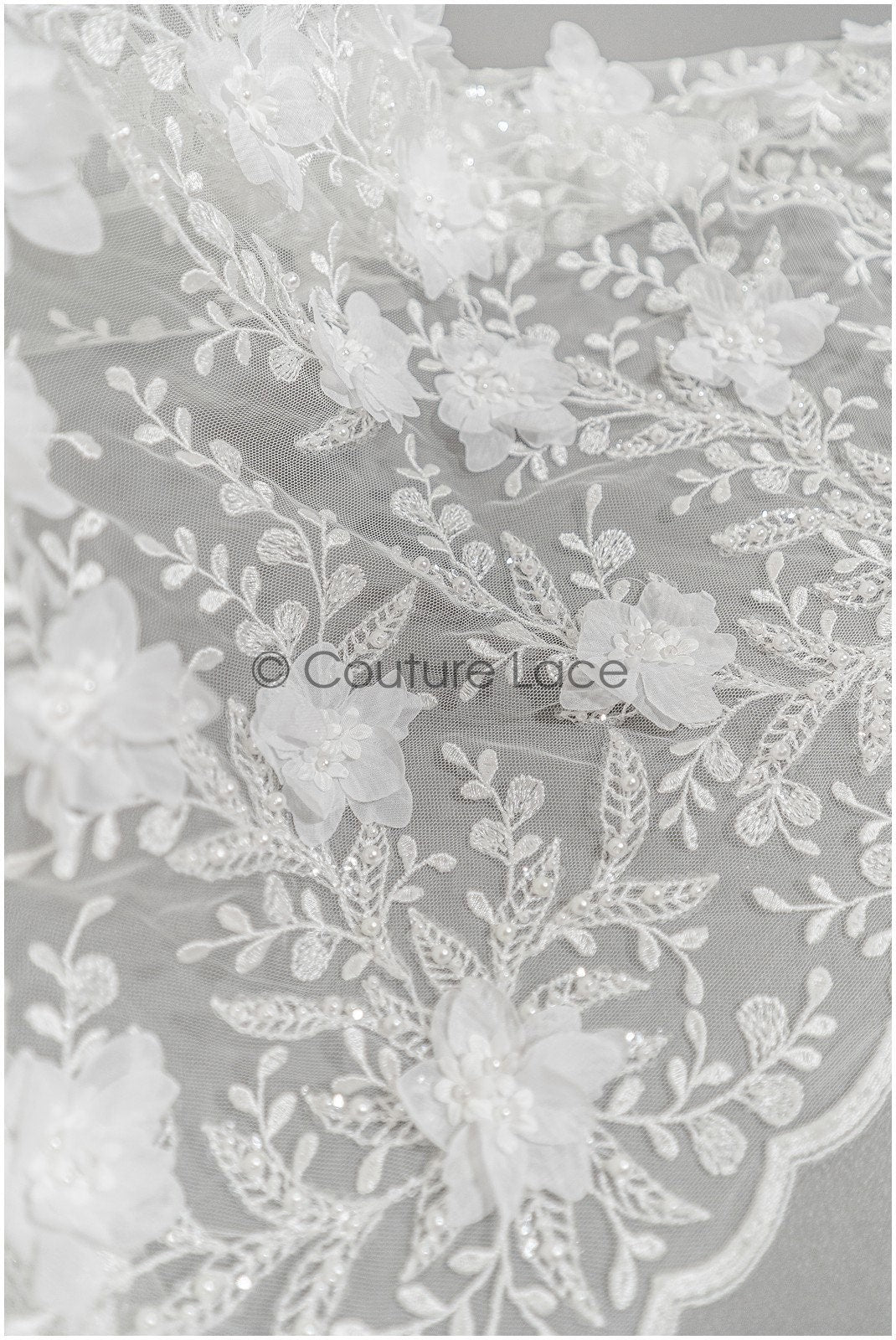 3D Blumen Spitzenstoff Off-White/ Braut Spitzenstoff/ romantischer Spitzenstoff mit 3D Blumen & Perlen/ Hochzeit Spitzenstoff// L21-140N