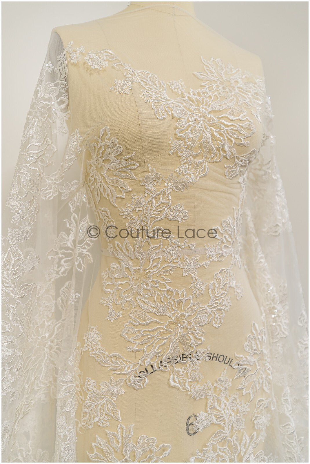 Romantischer Blumen Spitzenstoff/ bestickte Blumenspitze Off-White/ Hochzeitskleid Spitze/ Rosen Spitzenstoff/ Braut Spitze// L21-031N