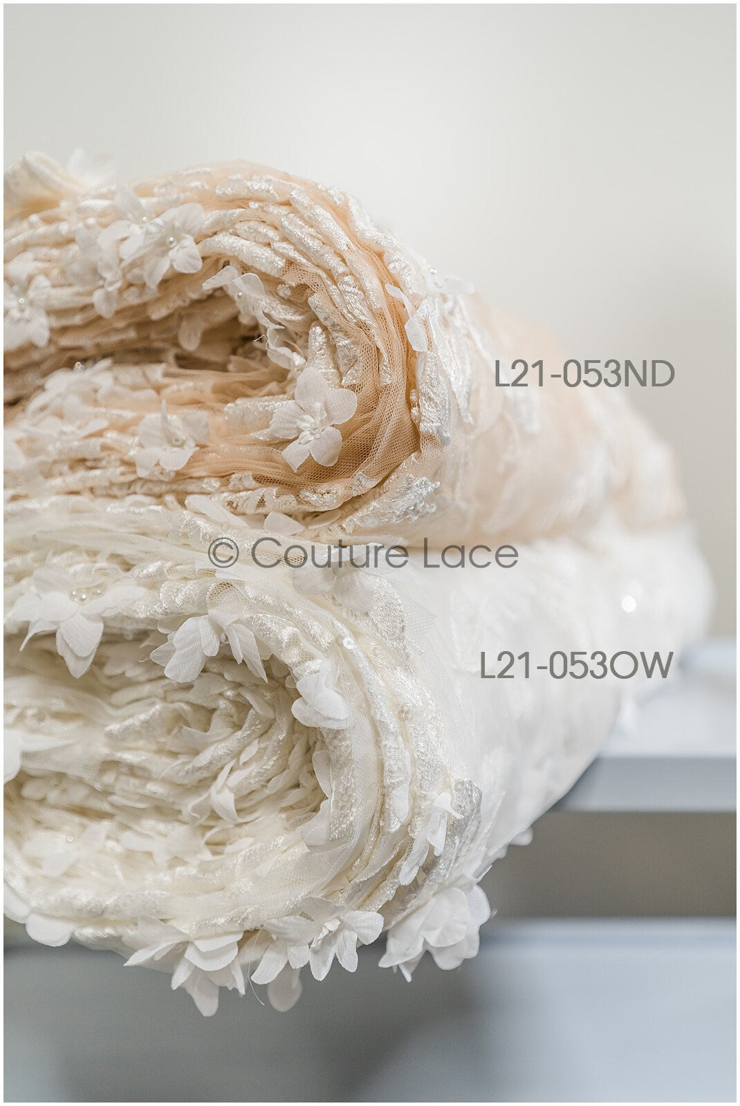 Nude Perlen Brautspitze mit 3D Blumen/ Braut Spitzenstoff Off-White/ Couture Spitze/ Haute Couture Spitze// L21-053ND