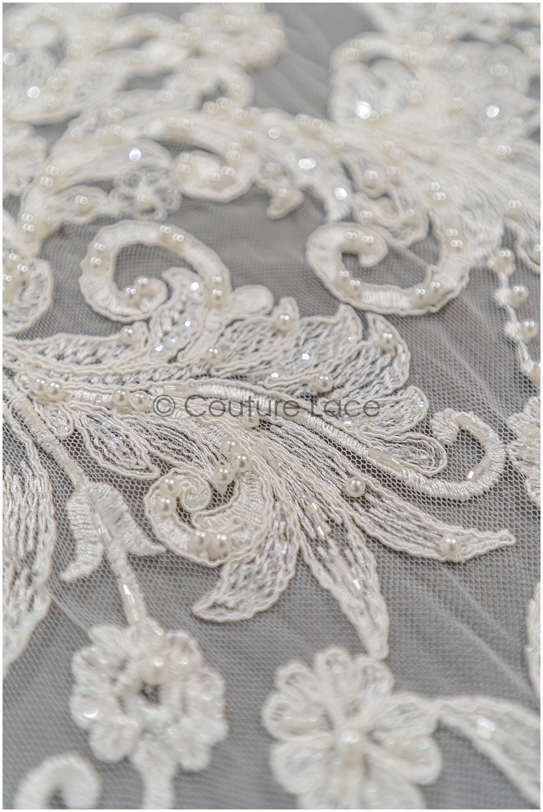 Schwerer Perlen Spitzenstoff für Hochzeitskleider/ Braut Spitzenstoff Off-White/ Hochzeitskleid Spitze mit Perlen/ Brautspitze// L21-047N