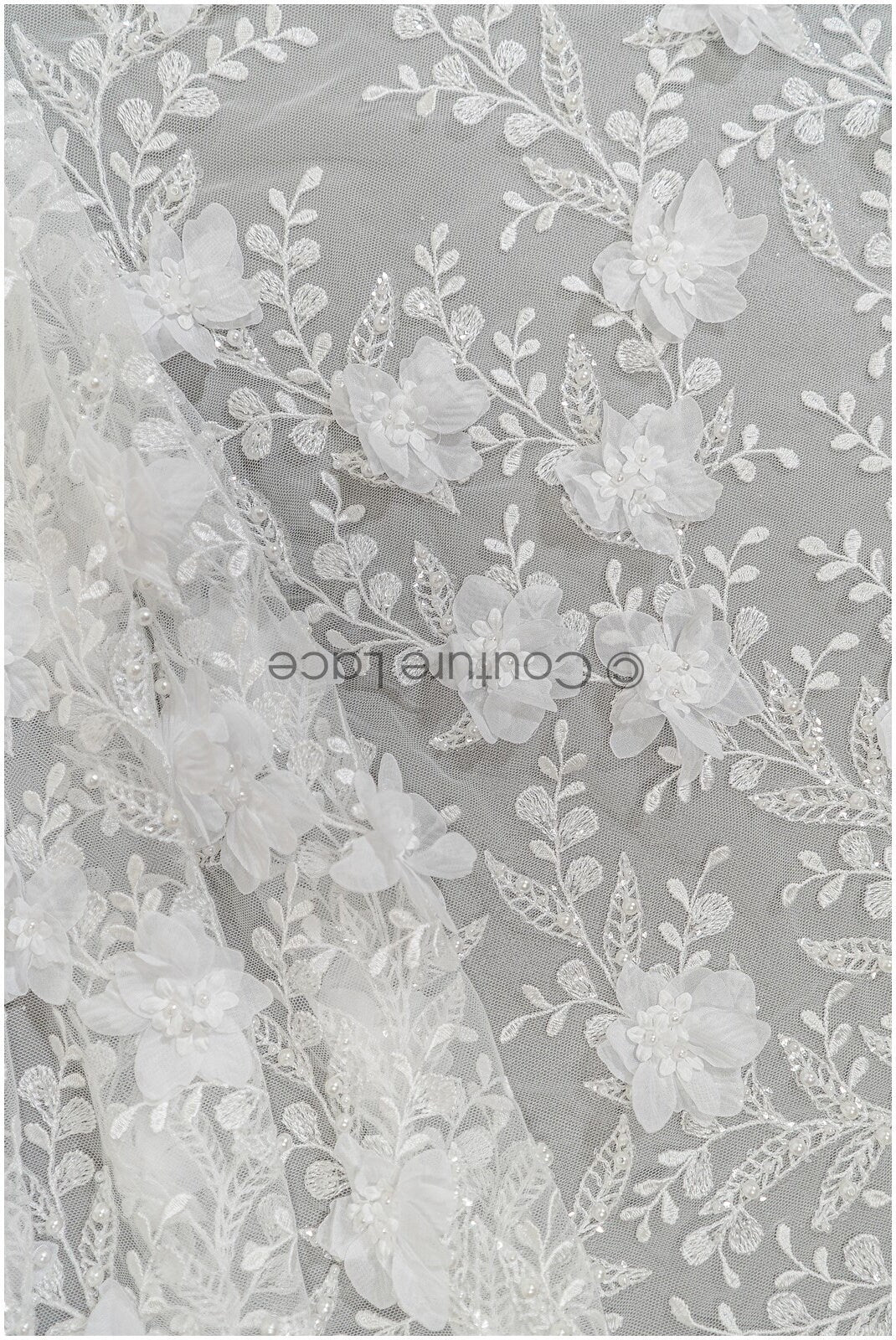3D Blumen Spitzenstoff Off-White/ Braut Spitzenstoff/ romantischer Spitzenstoff mit 3D Blumen & Perlen/ Hochzeit Spitzenstoff// L21-140N