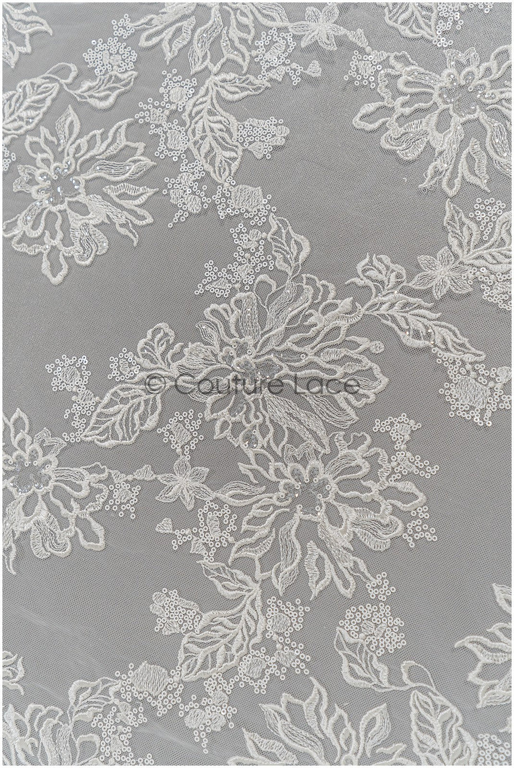 Romantischer Blumen Spitzenstoff/ bestickte Blumenspitze Off-White/ Hochzeitskleid Spitze/ Rosen Spitzenstoff/ Braut Spitze// L21-031N