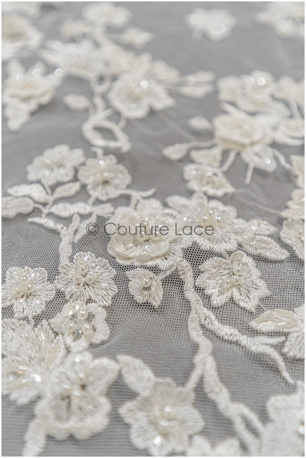 Perlen Braut Spitze mit 3D Blumen/ Couture Spitzenstoff Off-White/ Brautspitze für Brautkleid// L21-041N