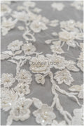 Perlen Braut Spitze mit 3D Blumen/ Couture Spitzenstoff Off-White/ Brautspitze für Brautkleid// L21-041N