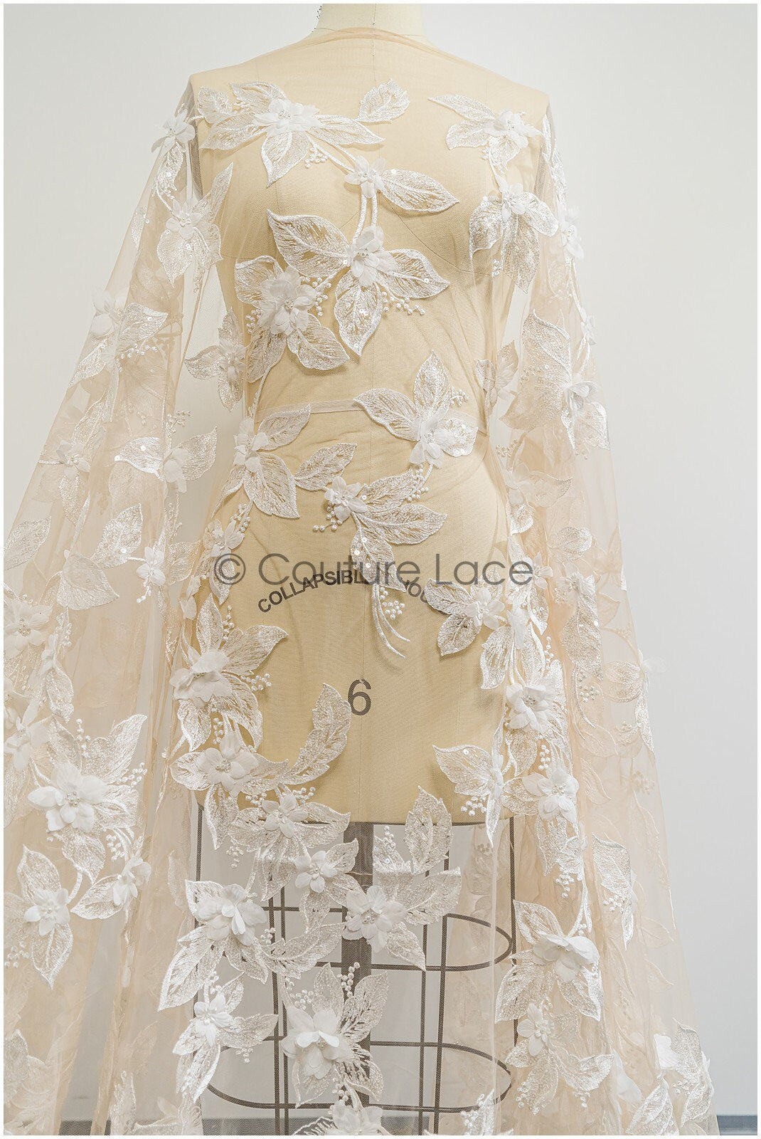Nude Perlen Brautspitze mit 3D Blumen/ Braut Spitzenstoff Off-White/ Couture Spitze/ Haute Couture Spitze// L21-053ND