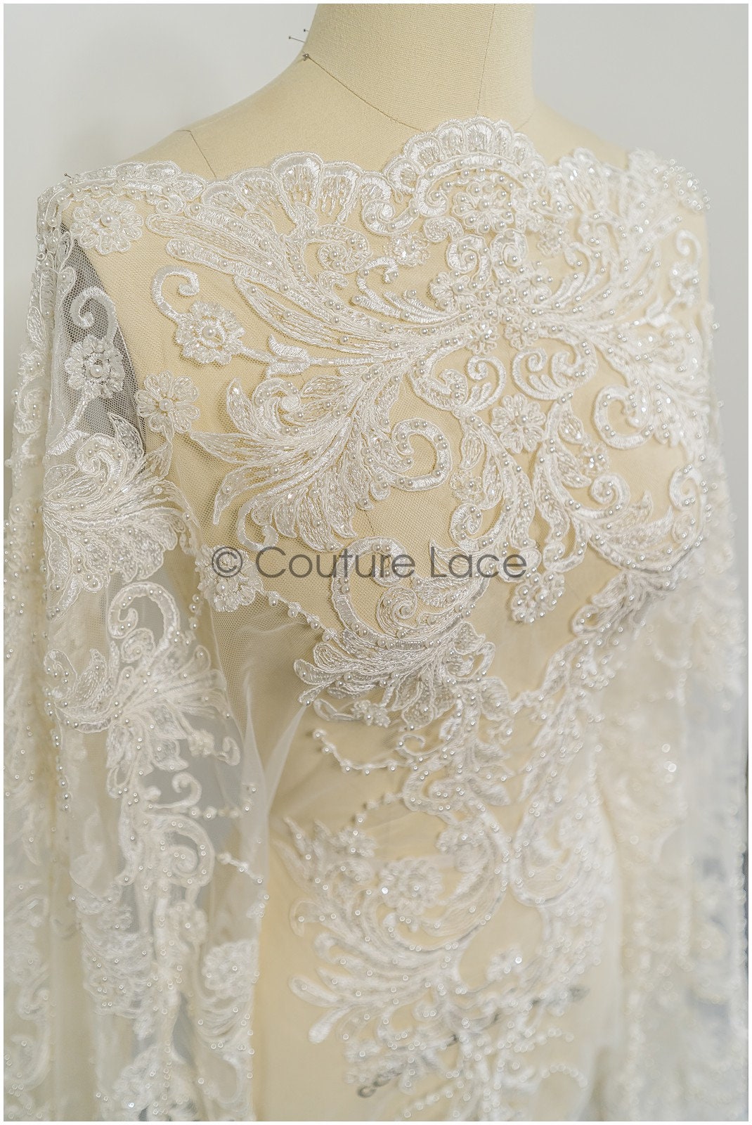 Schwerer Perlen Spitzenstoff für Hochzeitskleider/ Braut Spitzenstoff Off-White/ Hochzeitskleid Spitze mit Perlen/ Brautspitze// L21-047N