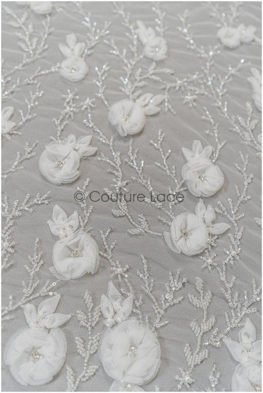 3D Blumen Spitzenstoff Off-White/ Braut Spitzenstoff/ romantische Spitze mit 3D Blumen & Perlen/ Hochzeit Spitzenstoff// L21-133N
