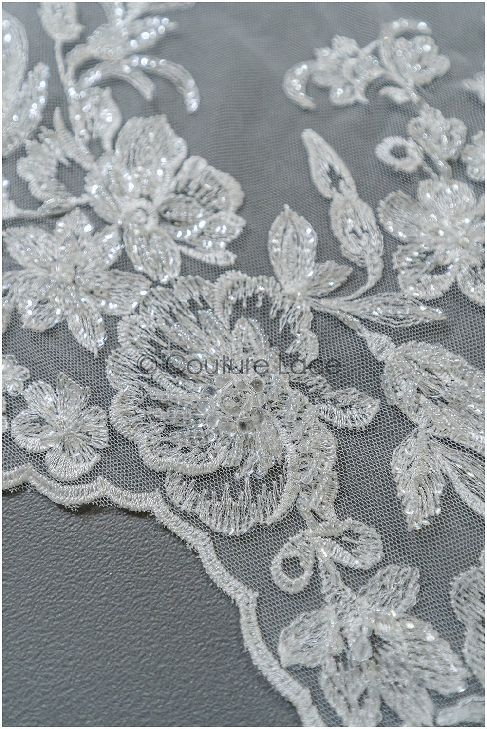 Perlen Spitzenstoff mit Blumenmuster/ Spitzenstoff mit Perlen und Pailletten/ handgemachte Spitze für Brautkleid// L21-092B