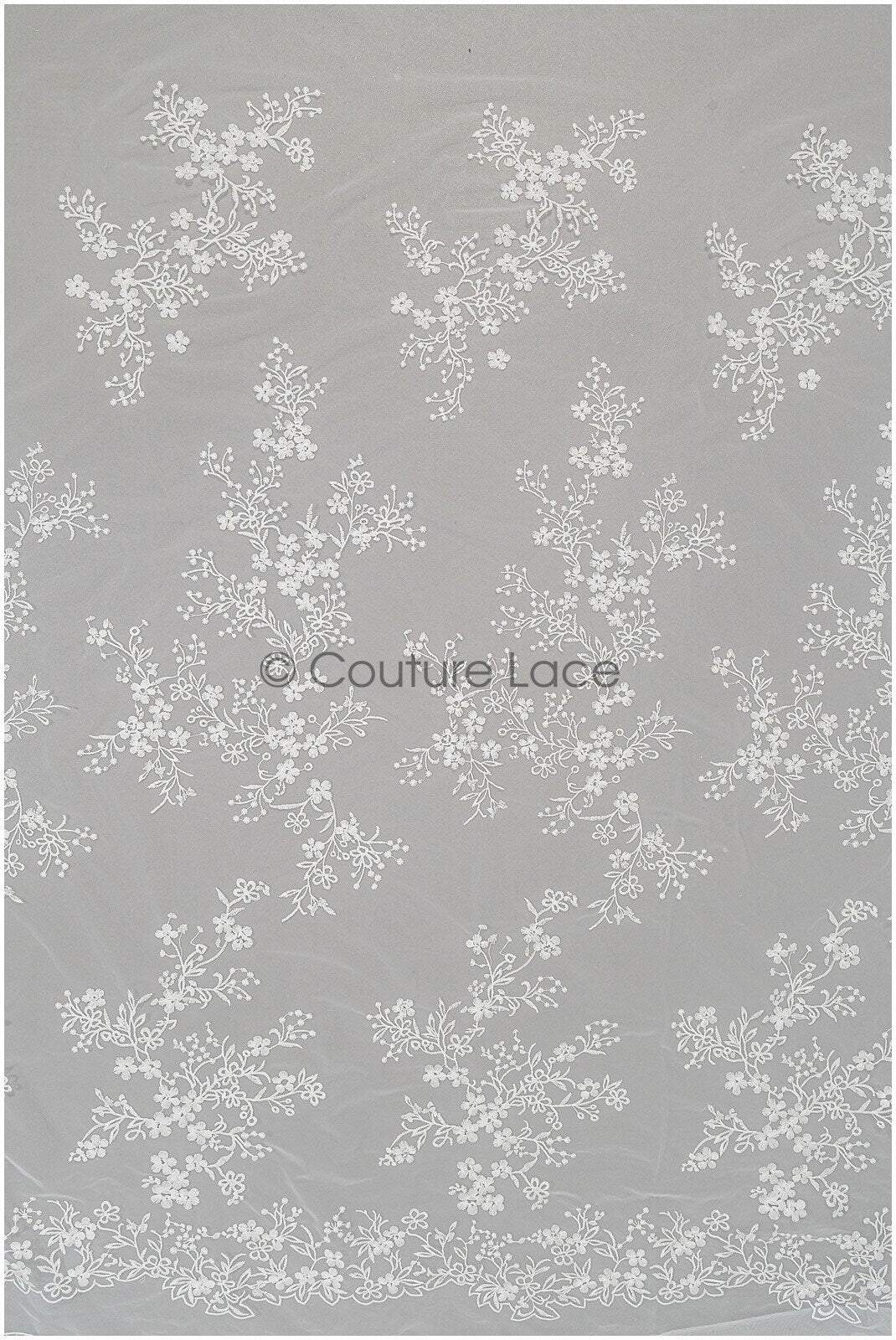 Romantischer floraler Spitzenstoff Off-White/ Brautspitze Stoff mit Blumen/ Hochzeitsspitze Stoff// L21-418