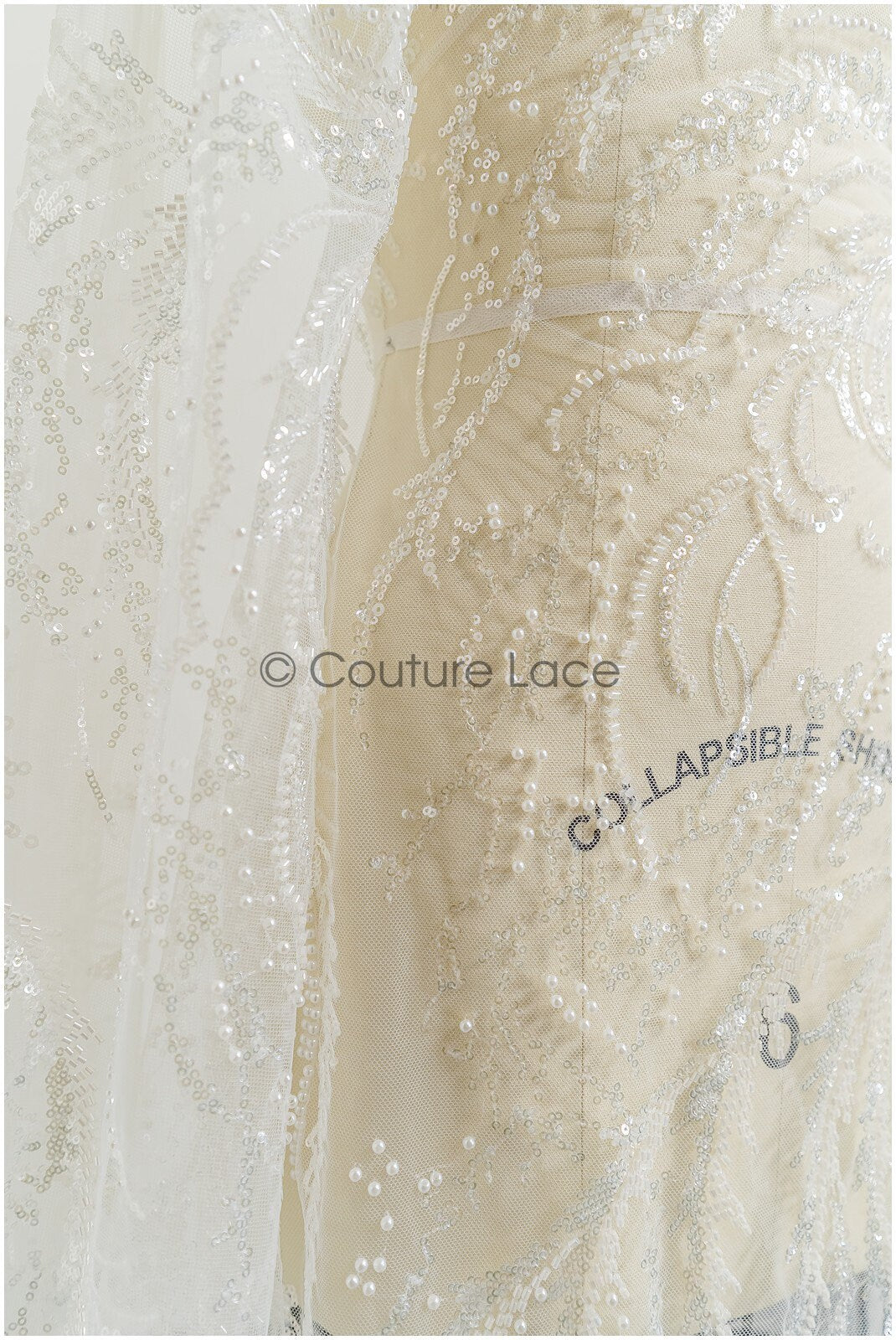 Schwerer Perlen Spitzenstoff mit Streifen/ Brautspitzenstoff Off-White/ Brautspitze mit Perlen & Pailletten/ perlengeflochtene Brautspitze// L21-181B