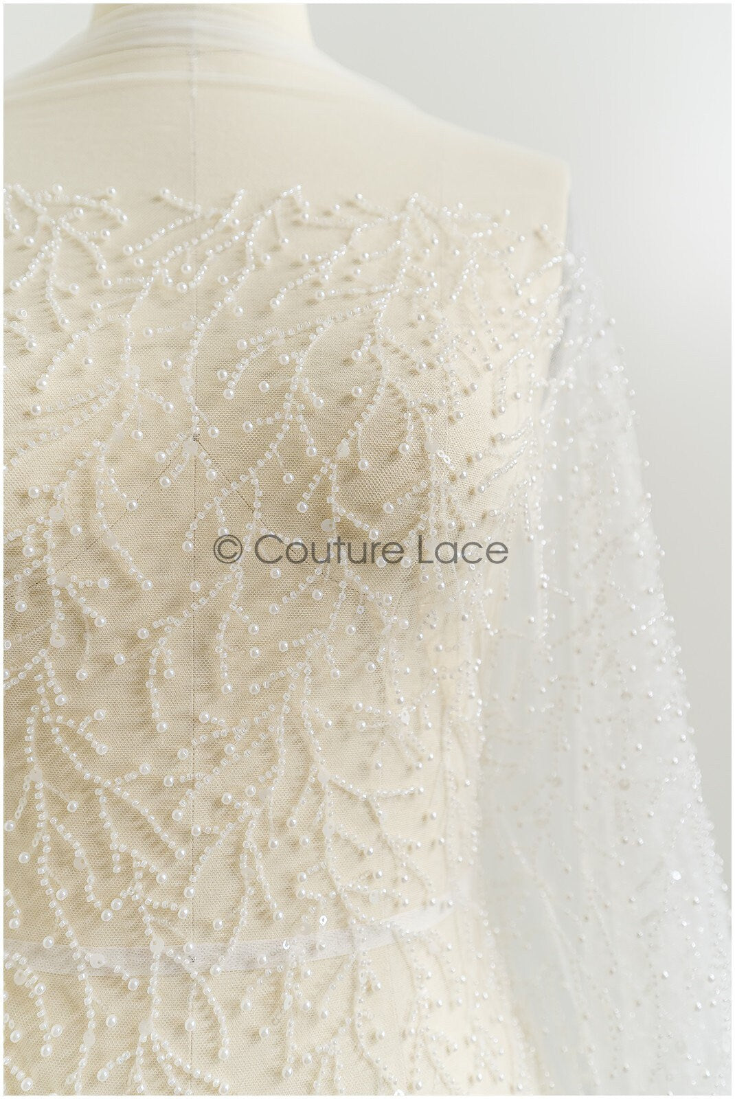 Perlen Spitzenstoff Off-White/ Couture Spitze Stoff/ Brautspitze mit Perlen/ Perlenspitze// L21-136