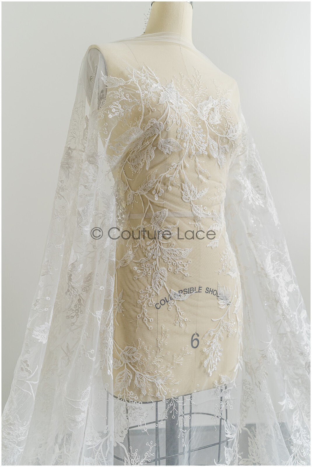 Romantischer floraler Spitzenstoff/ Braut Spitzenstoff Off-White/ Hochzeit Spitze mit Pailletten// L21-082B