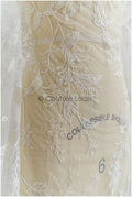 Romantischer floraler Spitzenstoff/ Braut Spitzenstoff Off-White/ Hochzeit Spitze mit Pailletten// L21-082B
