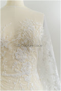 Romantischer floraler Spitzenstoff mit weicher Rayonstickerei/ Braut Spitzenstoff Off-White mit Pailletten// L21-083B