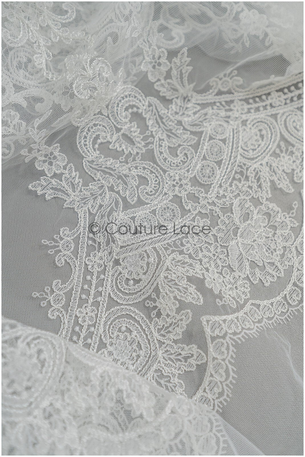 Weiche Braut Spitze Off-White/ Orientalische Braut Spitze/ Boho Spitzenstoff für Brautkleid// L21-044B