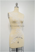 Perlen Applikation für Brautkleid, Blumenspitze Aufnäher, bestickte Spitzenapplikation, Brautapplikation// A21-223