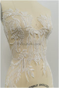 Perlen Applikationen für Brautkleid, Blumenspitzen Aufnäher, bestickte Spitzenapplikationen, kordelierte Spitzenapplikationen off-white// A21-215