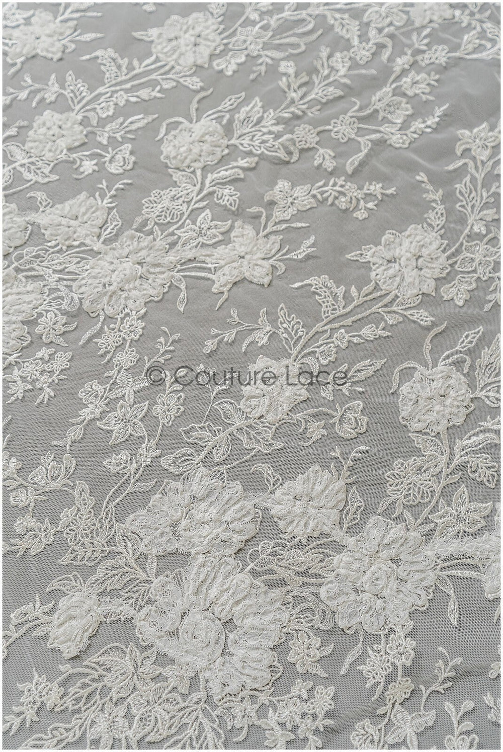 3D Blumen Spitzenstoff Off-White/ Braut Spitzenstoff/ romantische Spitze mit 3D Blumen/ Hochzeit Spitzenstoff// L22-219B