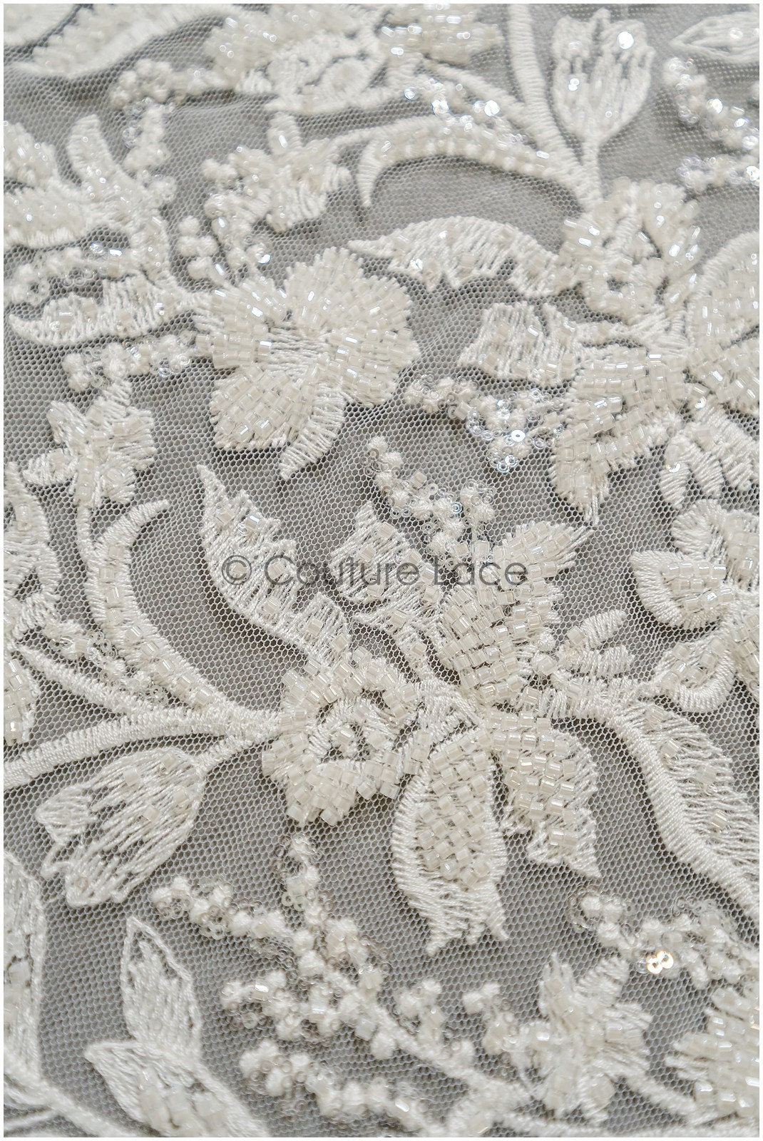 Schwerer Perlen Spitzenstoff Off-White/ Perlen Brautspitze mit kleinen Ästen/ Brautspitzenstoff// L22-275B
