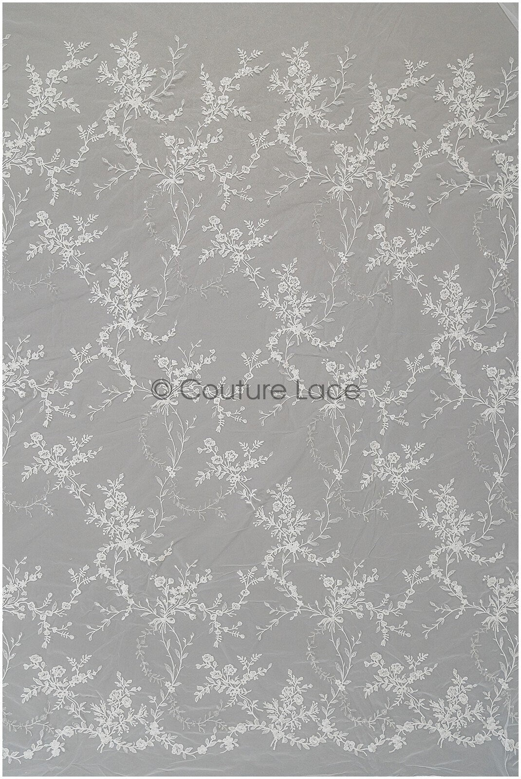 Romantischer Floraler Spitzenstoff/ Brautspitze Off-White/ Hochzeitskleid Spitze mit Blüten & Blättern// L21-417