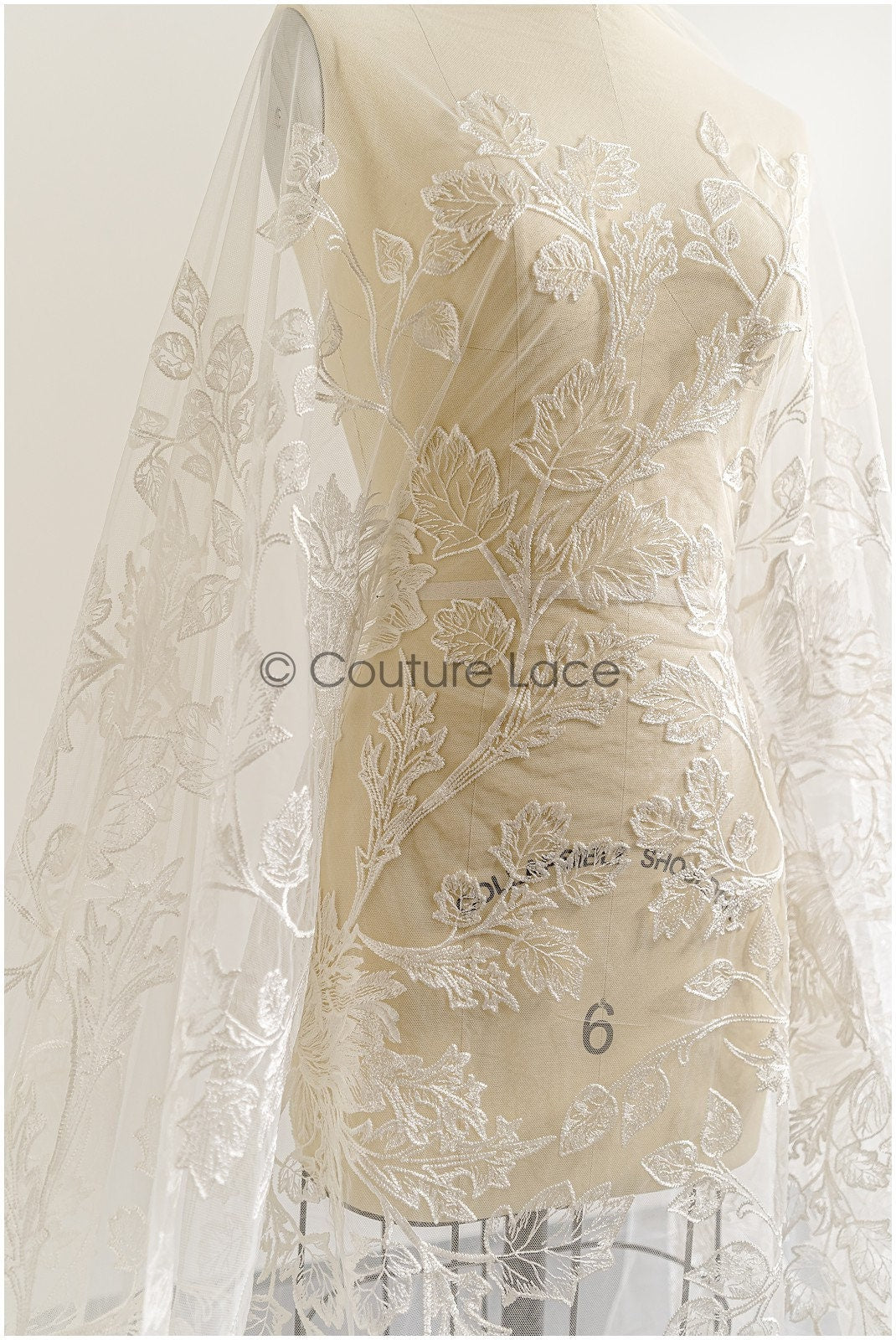 Romantischer floraler Spitzenstoff/ hochwertiger Brautspitzenstoff Off-White/ Hochzeit Spitzenstoff// L22-293B