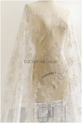 Romantischer floraler Spitzenstoff Off-White/ hochwertiger bestickter Braut Spitzenstoff/ Brautspitze Stoff// L22-295B