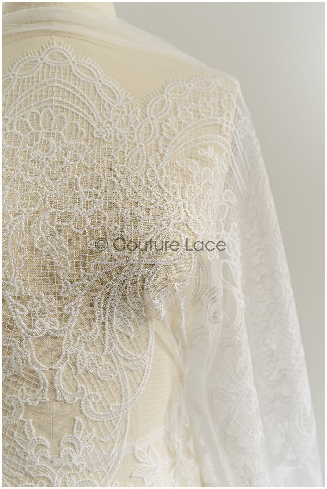 Braut Spitzenstoff Off-White/ Boho Spitzenstoff/ französische Spitze/ Brautspitze Stoff// L22-296B