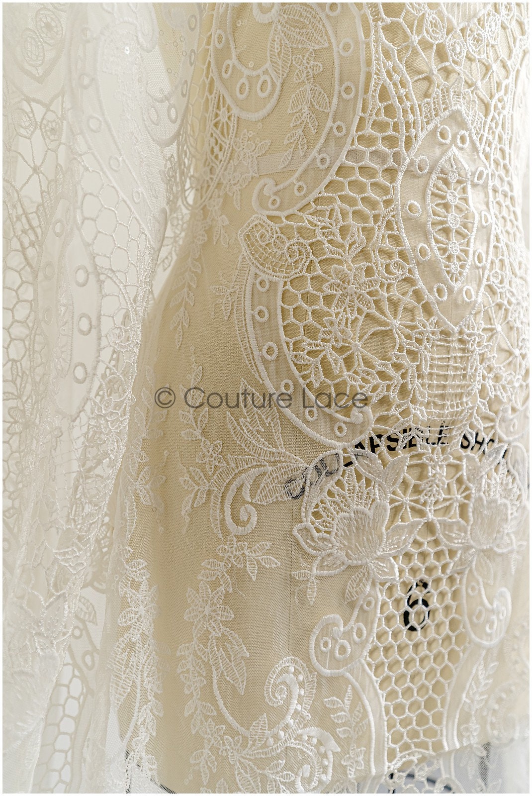 Braut Spitzenstoff Off-White/ Netzstoff/ französische Spitze/ Häkelspitze/ Brautspitze// L22-297B