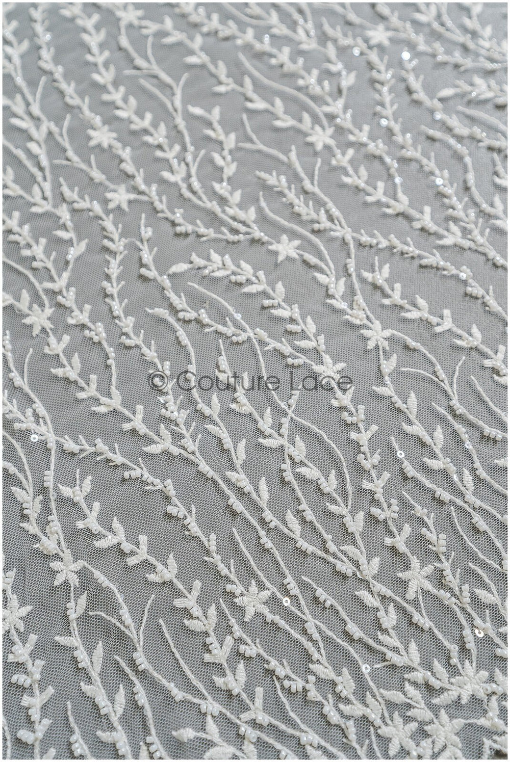 Perlen Spitzenstoff Off-White/ Brautspitze mit Perlen/ Hochzeitskleid Spitze mit Perlen & Pailletten/ Perlenspitze/ Französische Spitze// L22-301MB