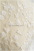 Spitzenstoff Off-White mit Perlen/ Brautspitze mit 3D-Blumen/ Brautkleid Spitz/ Perlenspitze// L22-305