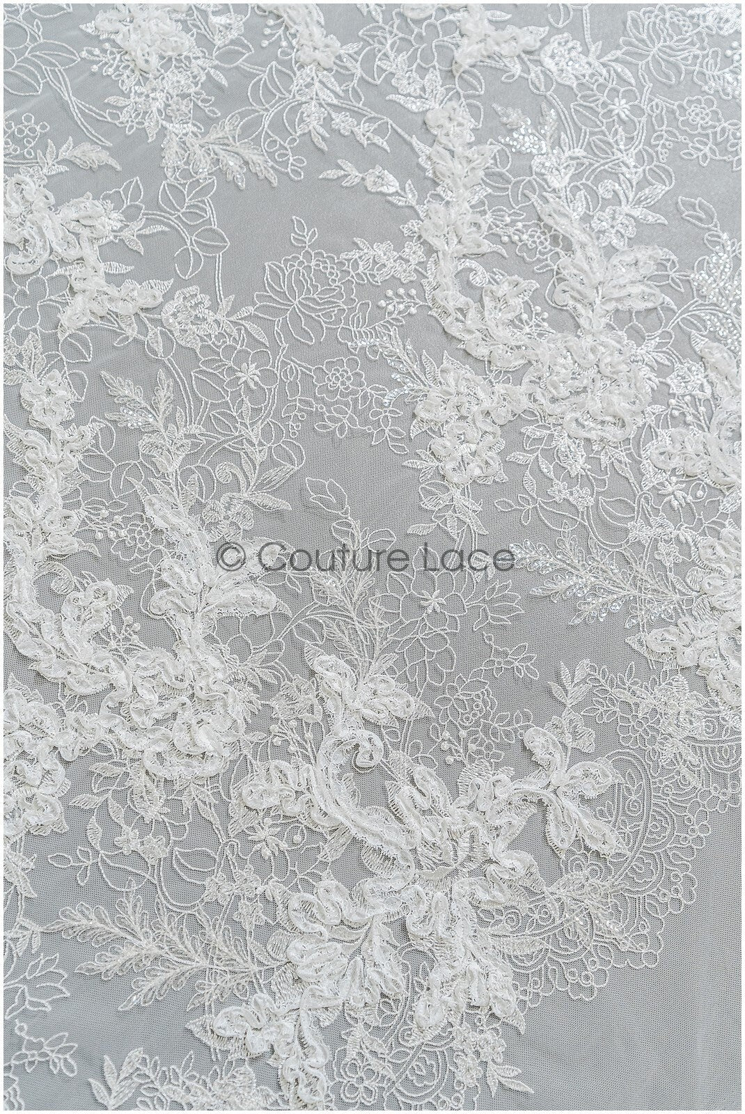 Wunderschöner 3D Blumen Spitzenstoff/ Braut Spitzenstoff Off-White/ romantischer floraler Spitzenstoff mit 3D Blumen/ französischer Spitzenstoff// L22-361B