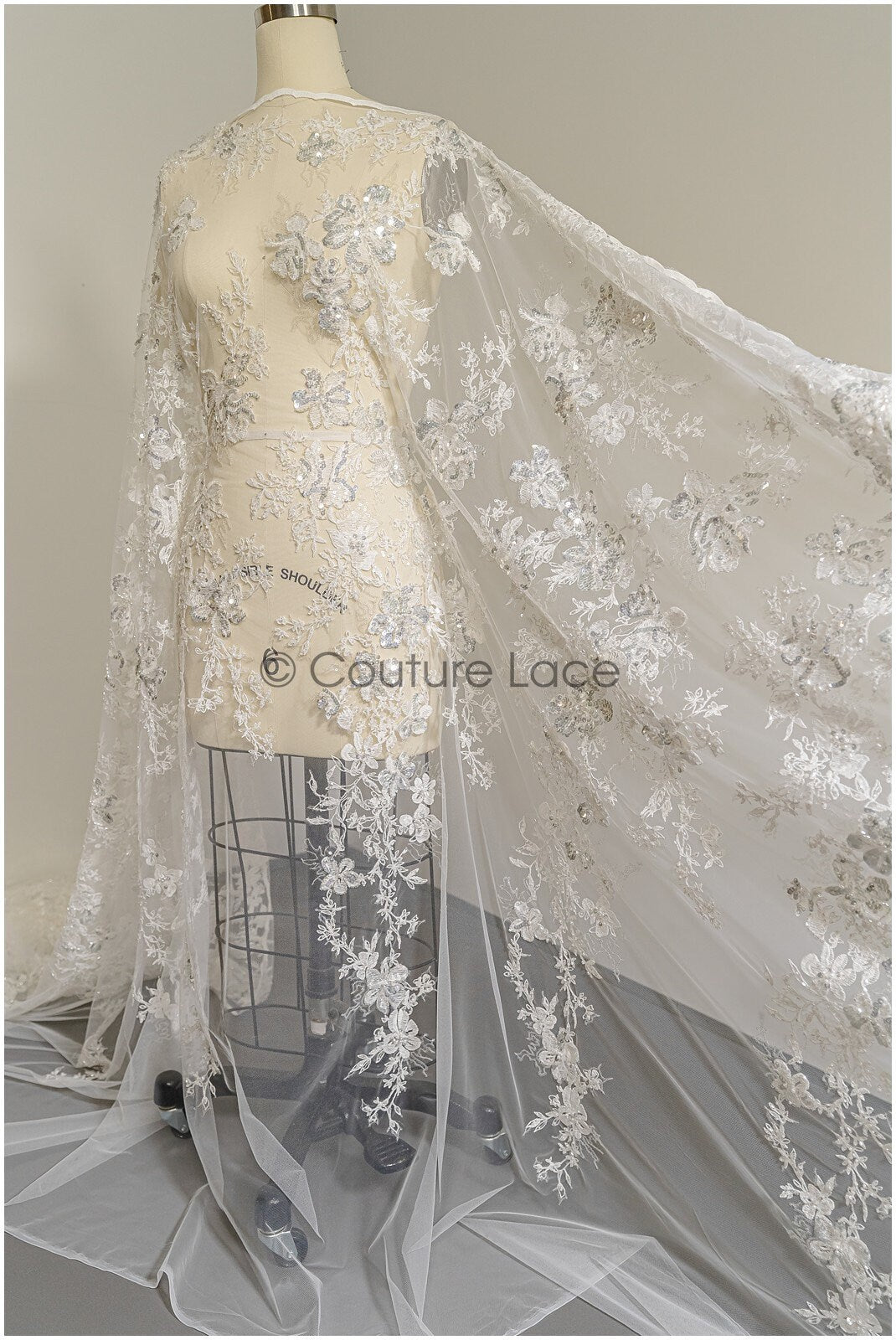 Perlen Spitzenstoff Off-White/ Perlen Brautkleid Spitze/ Couture Spitzenstoff/ Perlen Braut Spitze// L22-367B