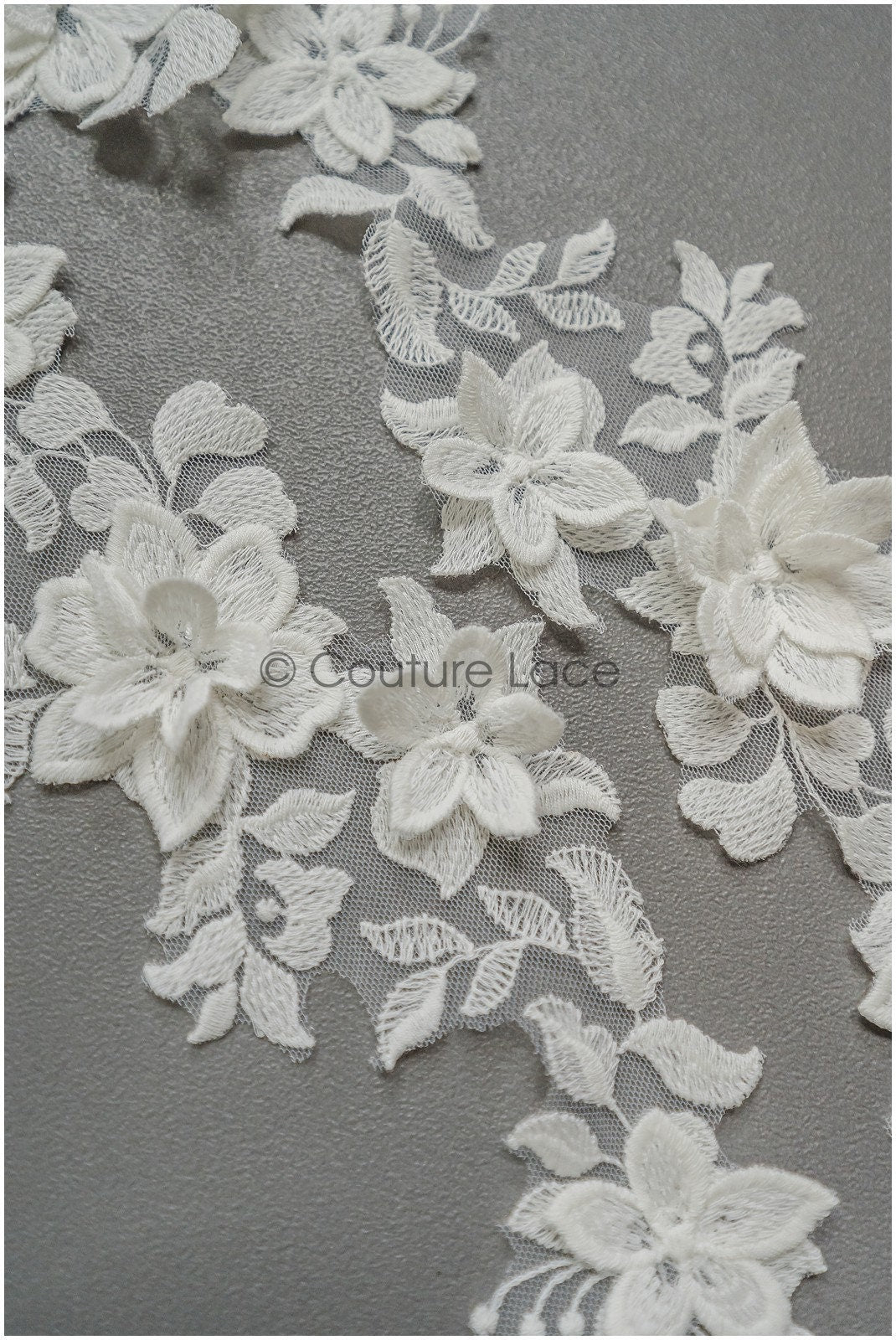 Romantische 3D Spitzenborte/ Off-White Spitze Borte/ 3D Blume bestickte Spitzenborte/ Braut Spitze// T21-153
