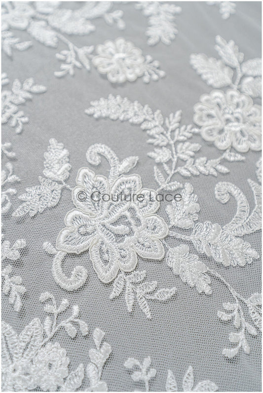 Romantischer floraler Spitzenstoff/ Braut Spitzenstoff mit Blumen/ Hochzeit Spitzenstoff// L22-208NB
