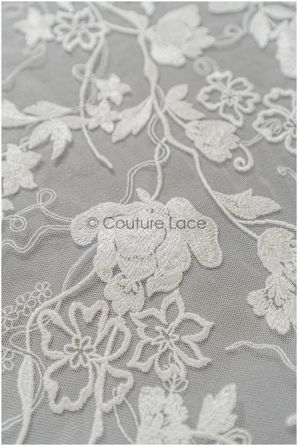 Romantischer floraler Spitzenstoff/ hochwertig bestickter Braut Spitzenstoff/ Off-White Spitzenstoff// L22-285B