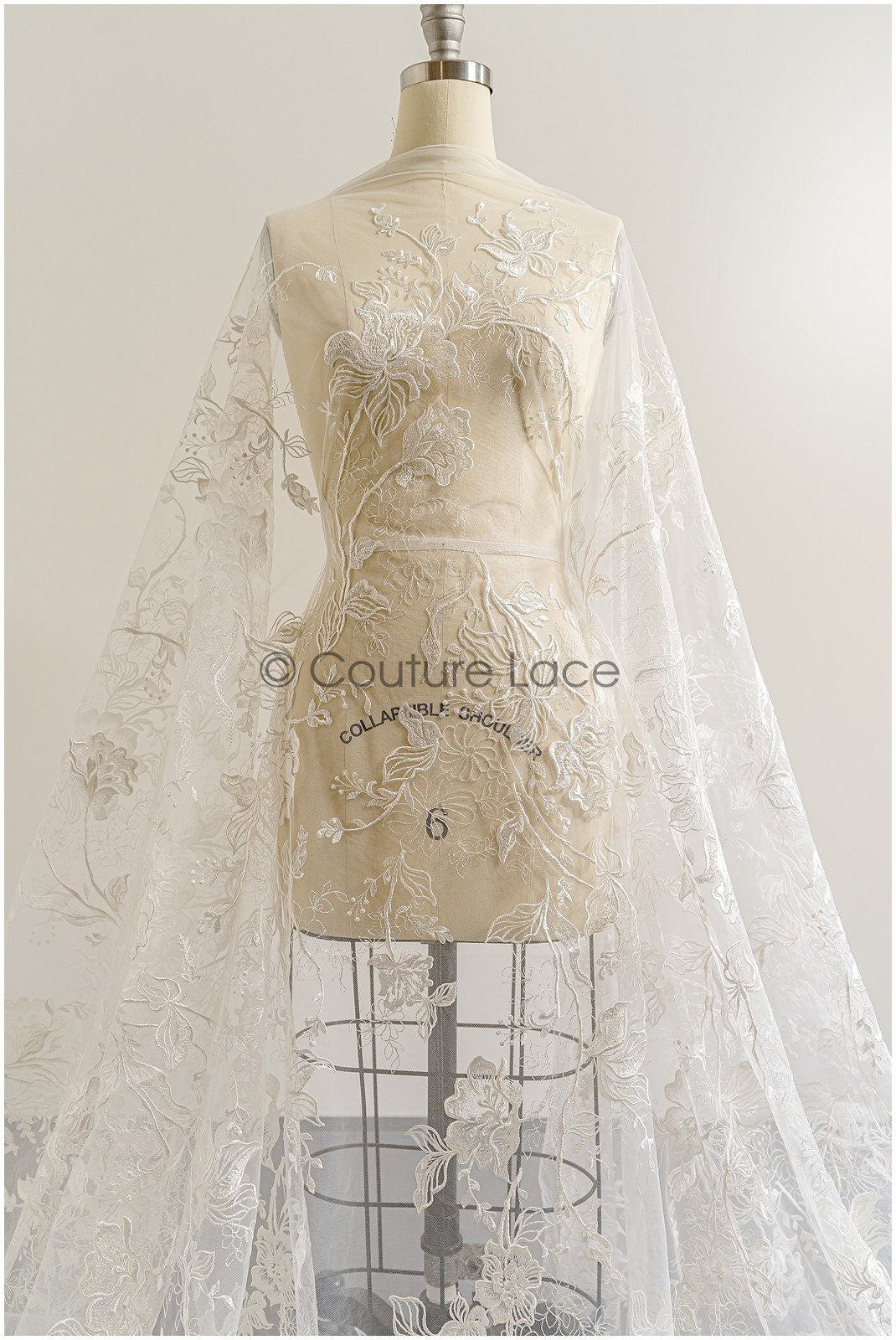 Romantischer floraler Spitzenstoff Off-White/ bestickter Braut Spitzenstoff/ florale Spitze/ Hochzeit Spitzenstoff// L22-286B