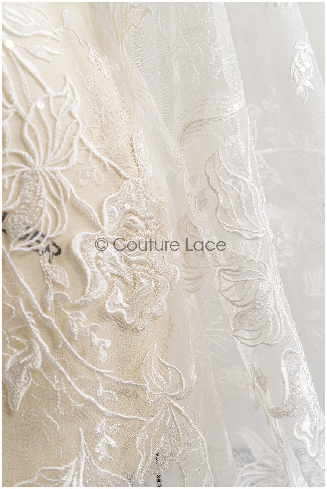 Romantischer floraler Spitzenstoff Off-White/ bestickter Braut Spitzenstoff/ florale Spitze/ Hochzeit Spitzenstoff// L22-286B