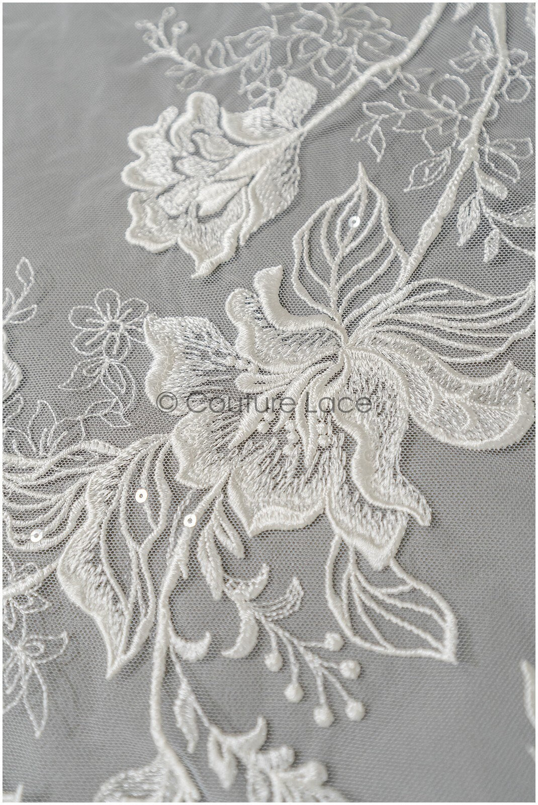 Romantischer floraler Spitzenstoff Off-White/ bestickter Braut Spitzenstoff/ florale Spitze/ Hochzeit Spitzenstoff// L22-286B