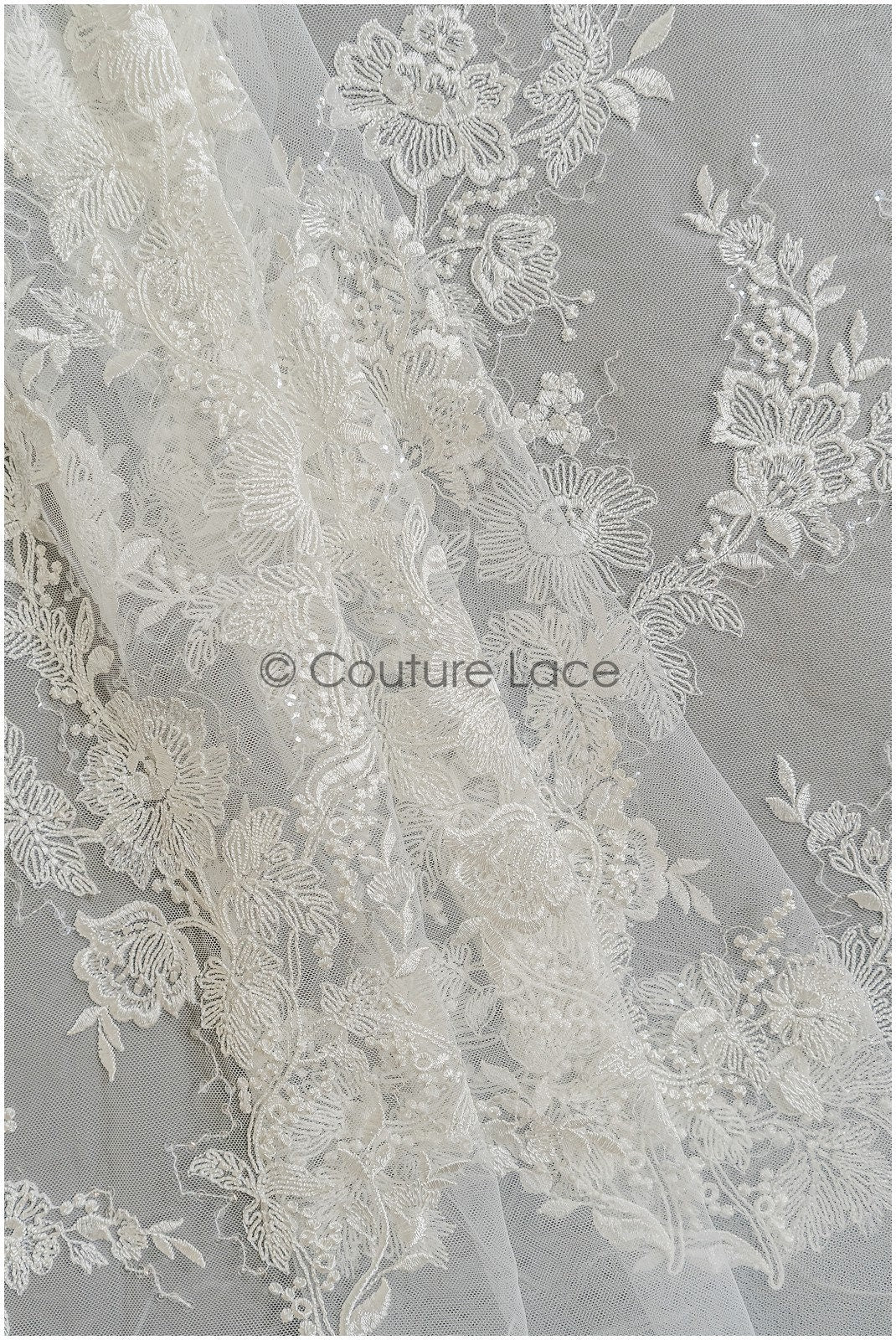Romantischer floraler Spitzenstoff Off-White/ hochwertiger bestickter Braut Spitzenstoff/ Brautspitze Stoff// L22-295B