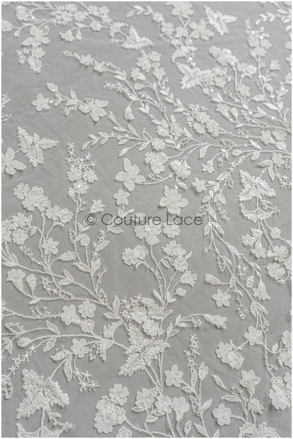 Spitzenstoff Off-White mit Perlen/ Brautspitze mit 3D-Blumen/ Brautkleid Spitz/ Perlenspitze// L22-305