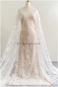 Romantischer Blumen Spitzenstoff/ bestickter Braut Spitzenstoff Off-White/ Spitzenstoff mit Blumen// L22-315