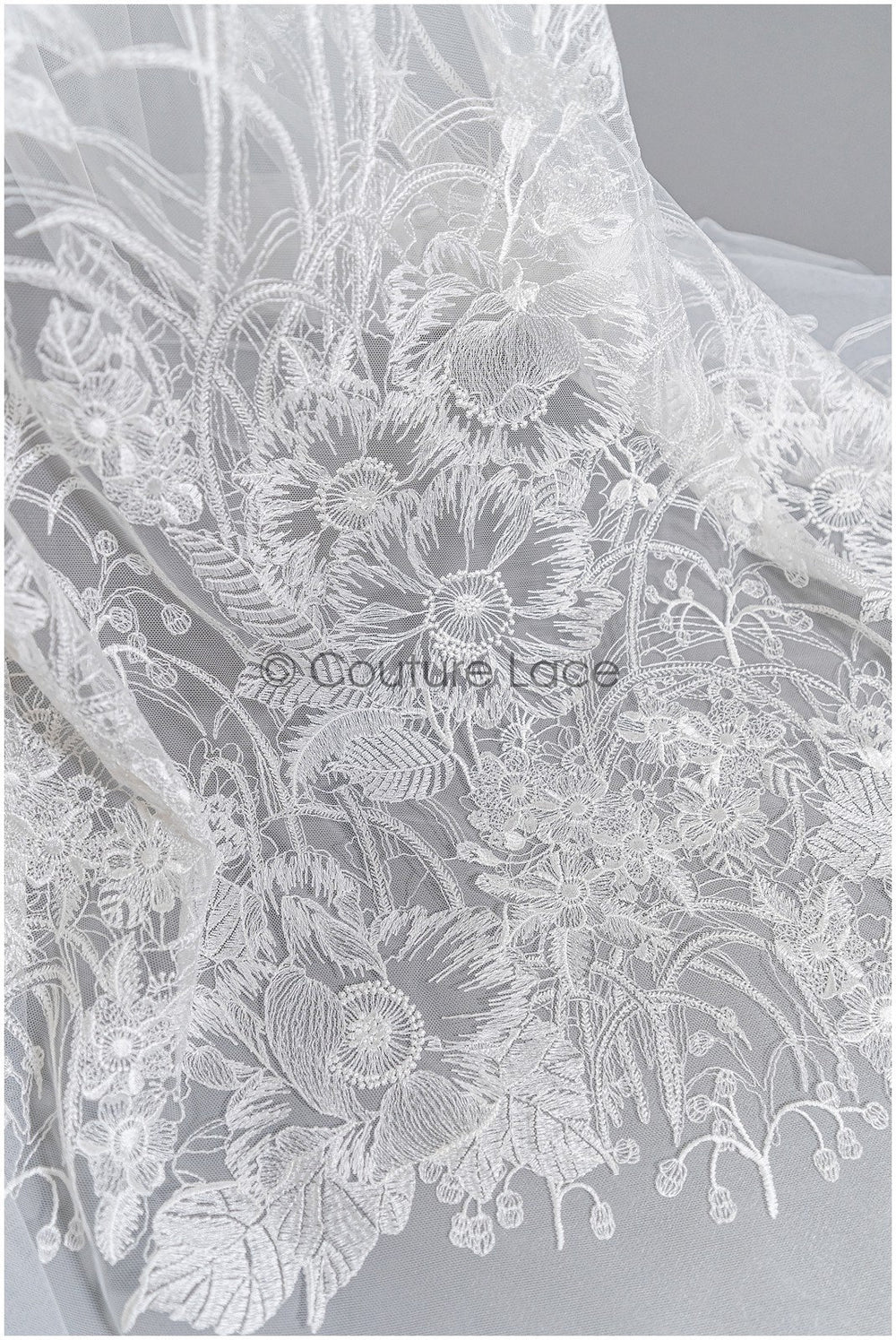Romantischer Blumen Spitzenstoff/ bestickter Braut Spitzenstoff Off-White/ Spitzenstoff mit Blumen// L22-315