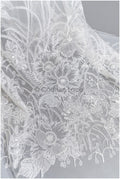 Romantischer Blumen Spitzenstoff/ bestickter Braut Spitzenstoff Off-White/ Spitzenstoff mit Blumen// L22-315