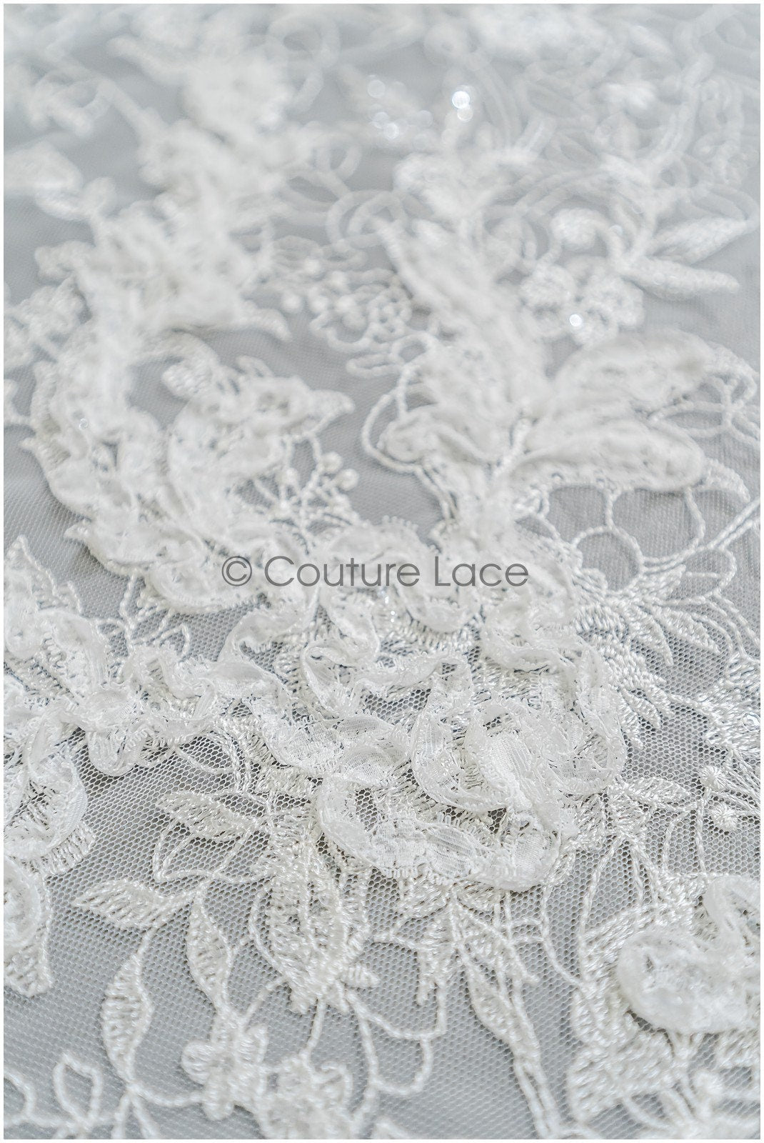 Wunderschöner 3D Blumen Spitzenstoff/ Braut Spitzenstoff Off-White/ romantischer floraler Spitzenstoff mit 3D Blumen/ französischer Spitzenstoff// L22-361B