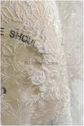Wunderschöner 3D Blumen Spitzenstoff/ Braut Spitzenstoff Off-White/ romantischer floraler Spitzenstoff mit 3D Blumen/ französischer Spitzenstoff// L22-361B