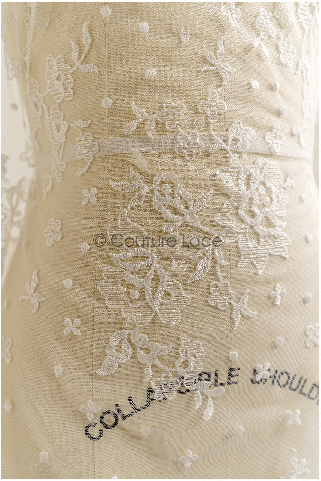 Romantischer Spitzenstoff Off-White/ hochwertiger bestickter Braut Spitzenstoff/ florale Brautspitze/ französische Spitze// L22-240B