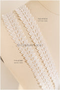 Leaf lace trim off-white/ boho lace trim/ embroidered bridal lace/ lace veil trim// T22-073CO