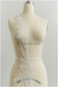 Off-white lace trim/ lace for wedding dress/ embroidered lace trim/ flower lace trim for wedding dress// T21-149
